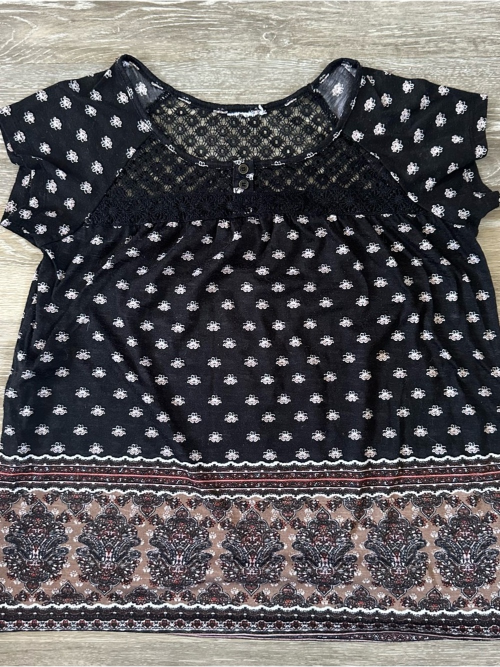Just Be Women’s Size Small Babydoll Boho Flowy Shirt Black Brown Floral - Picture 4 of 7